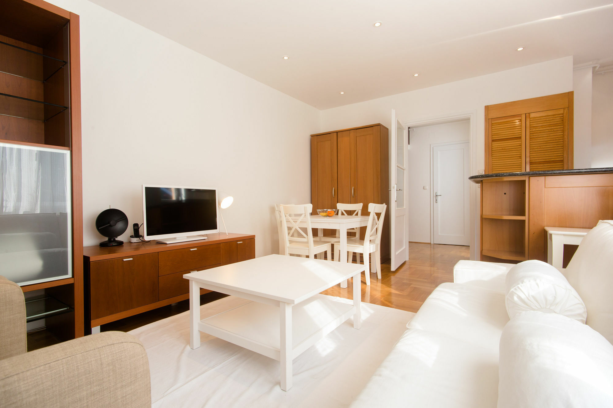 Angel Main Square Center Zagreb Apartment Luaran gambar