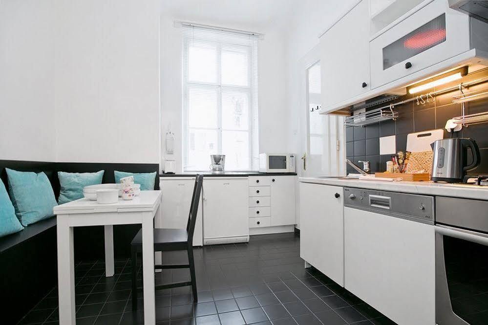 Angel Main Square Center Zagreb Apartment Luaran gambar